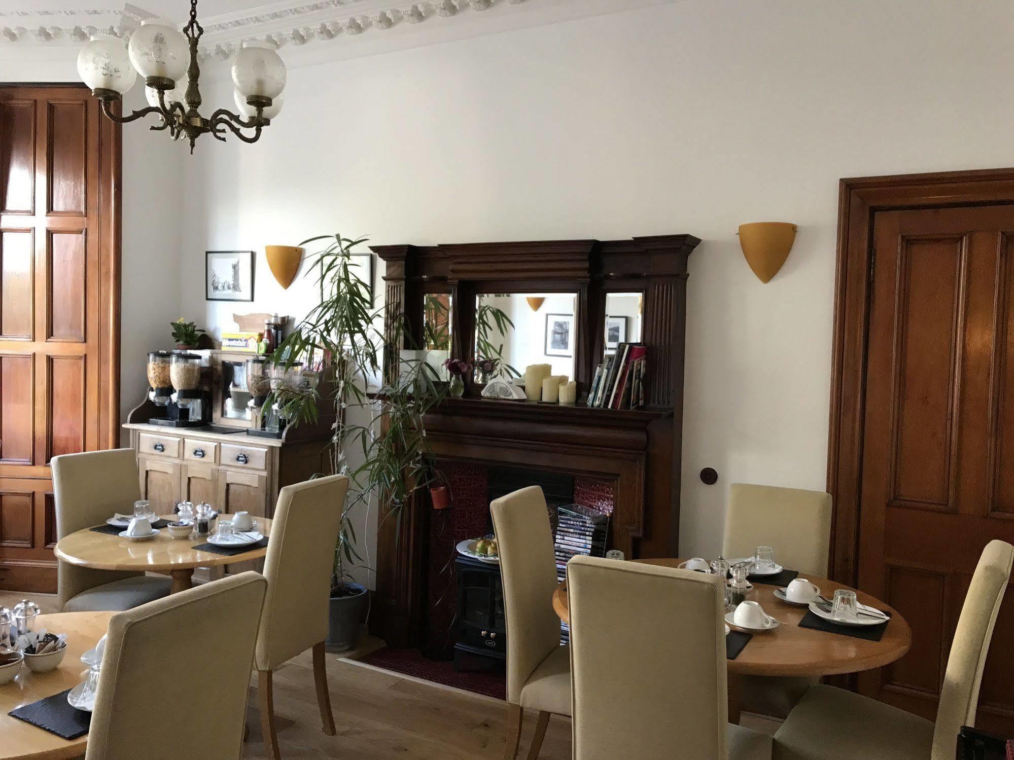 エディンバラ カナデール ゲスト ハウス Bed & Breakfast エクステリア 写真